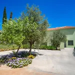 Villa Mandolin By